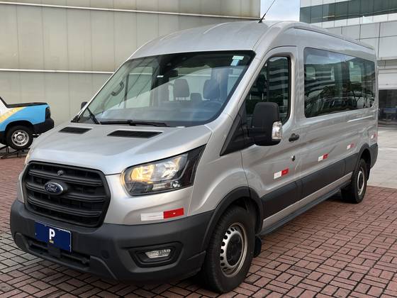 FORD TRANSIT 2.0 ECOBLUE DIESEL MINIBUS 14+1 410L AUTOMÁTICO